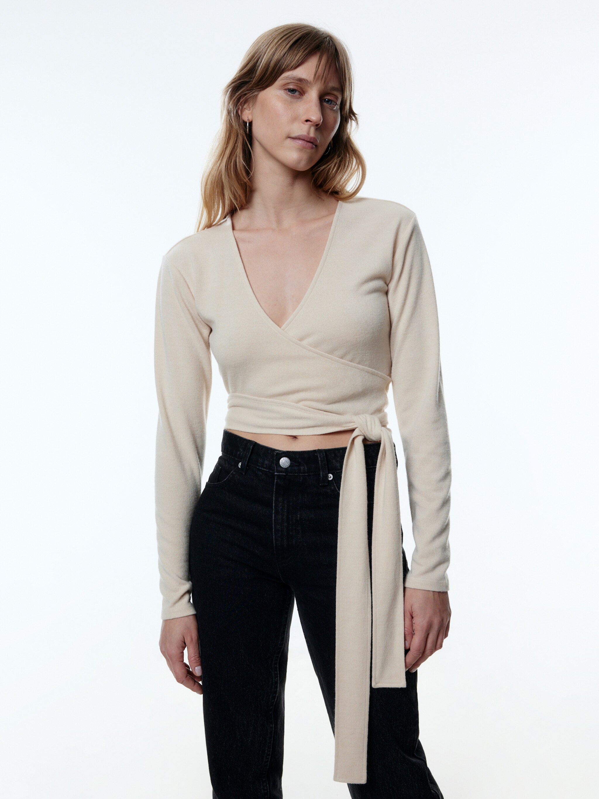 EDITED Productos Camiseta 'Xelena' beige