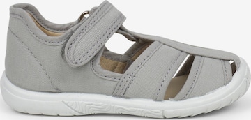 Pisamonas First-step shoe in Grey: front