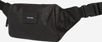 Calvin Klein - Bolsa de cintura em preto: frente