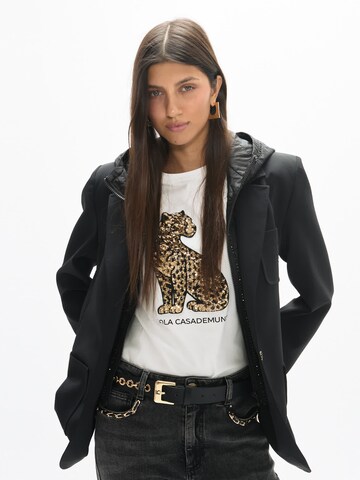 Lola Casademunt - Camiseta en blanco