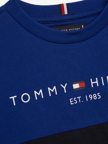 TOMMY HILFIGER Koszulka w kolorze niebieski