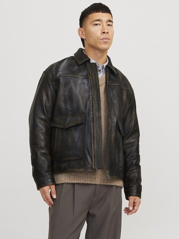 JACK & JONES Jacke in Braun: Vorderseite