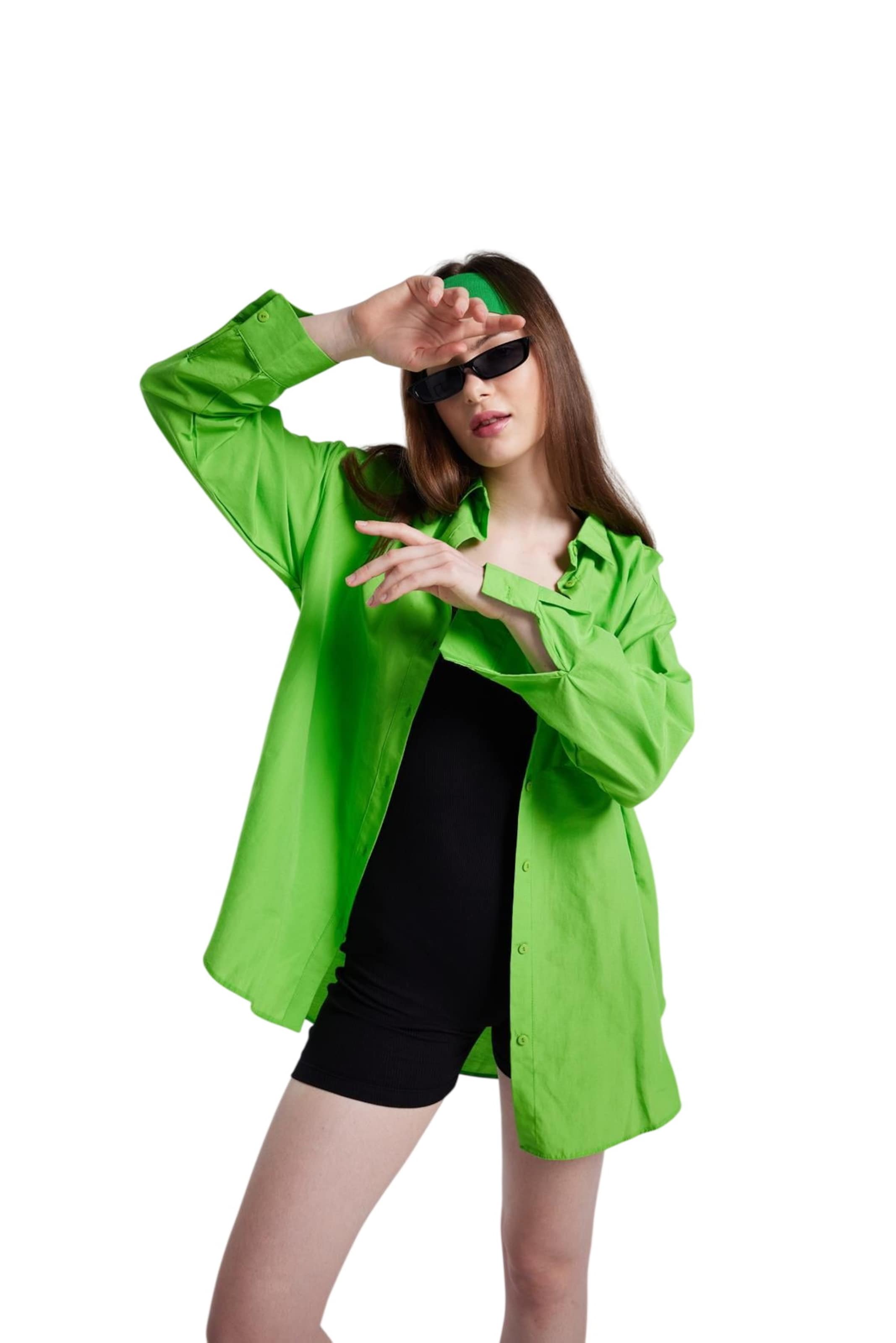 HOLLY LOLLY Blouse in Green: front