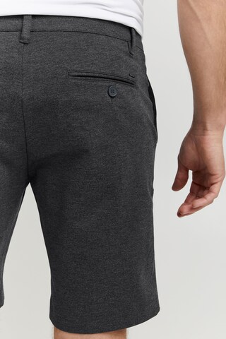 INDICODE JEANS - Regular Calças chino 'Koldo' em cinzento