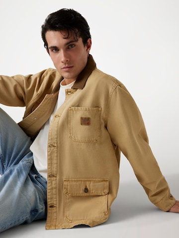 GUESS Between-Season Jacket in Brown