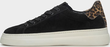 Estro Låg sneaker '09-3182' i svart: framsida