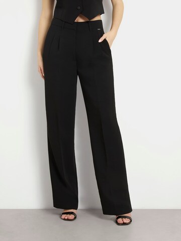 GUESS Regular Pleated Pants in Black