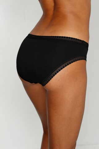 Slip LASCANA en noir