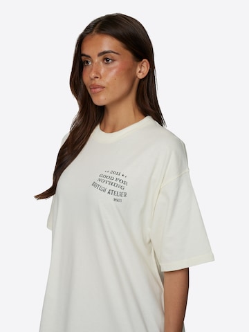 Maglietta di Good For Nothing in bianco