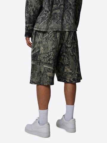 Loosefit Pantaloni di Good For Nothing in verde