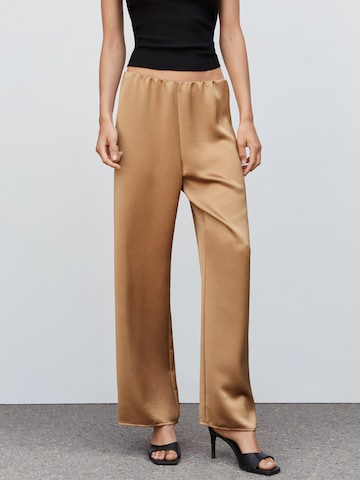 MANGO Wide leg Broek 'Pelayo' in Bruin: voorkant