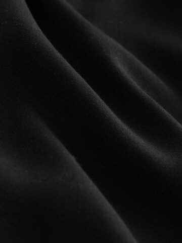 Next Широка кройка Панталон 'Essential' в черно