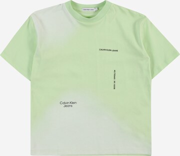 T-Shirt Calvin Klein Jeans en vert : devant