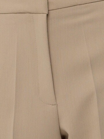 Regular Pantalon à plis Hiccup en blanc