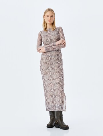 Koton Kleid in Braun