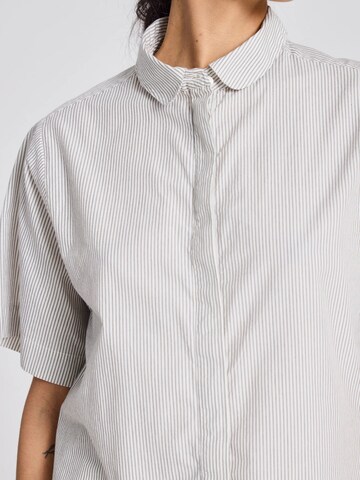 Chemisier 'Elena' Gai+Lisva en blanc