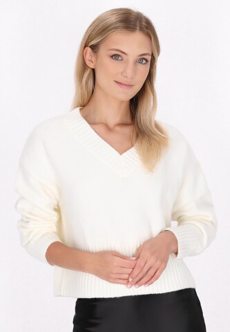 DreiMaster Klassik Sweater in White: front