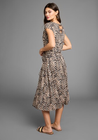 LAURA SCOTT Dress in Beige