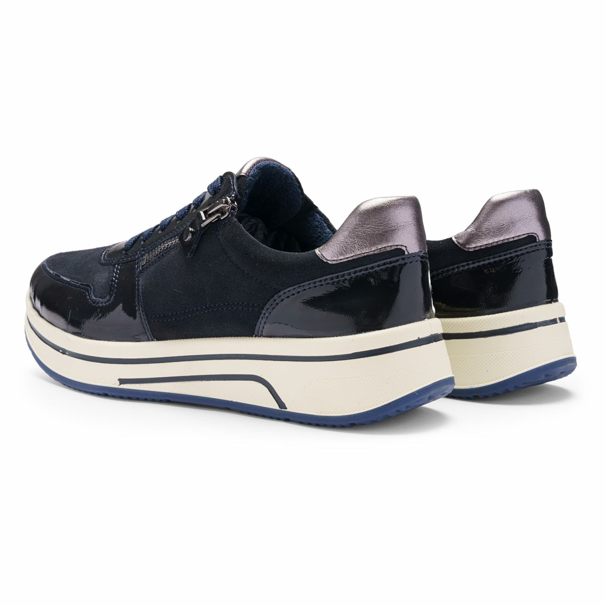 ARA Platform trainers in Blue