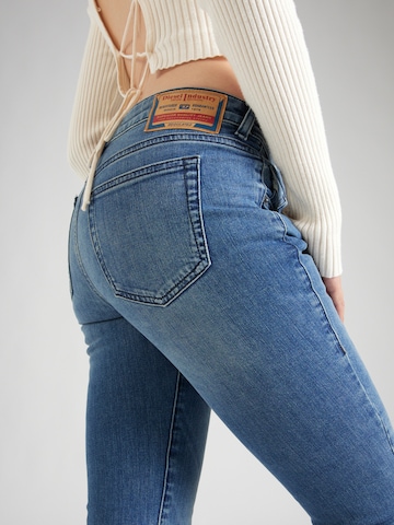 DIESEL Flared Jeans 'EBBEY' in Blauw