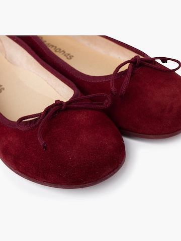 Ballerina di Pisamonas in rosso