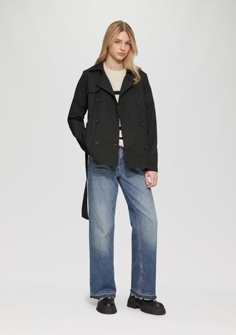 QS Mantel in Schwarz