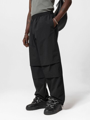 Wide leg Pantaloni cargo 'Copperas COVE' di VAMOS CLO in nero
