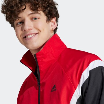 ADIDAS SPORTSWEAR Treenipuku värissä musta