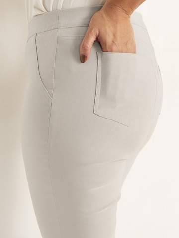 évasé Pantalon Cellbes of Sweden en beige