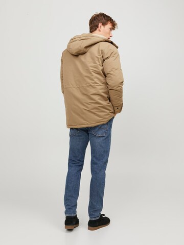 JACK & JONES Zimná parka 'Clip' - Hnedá