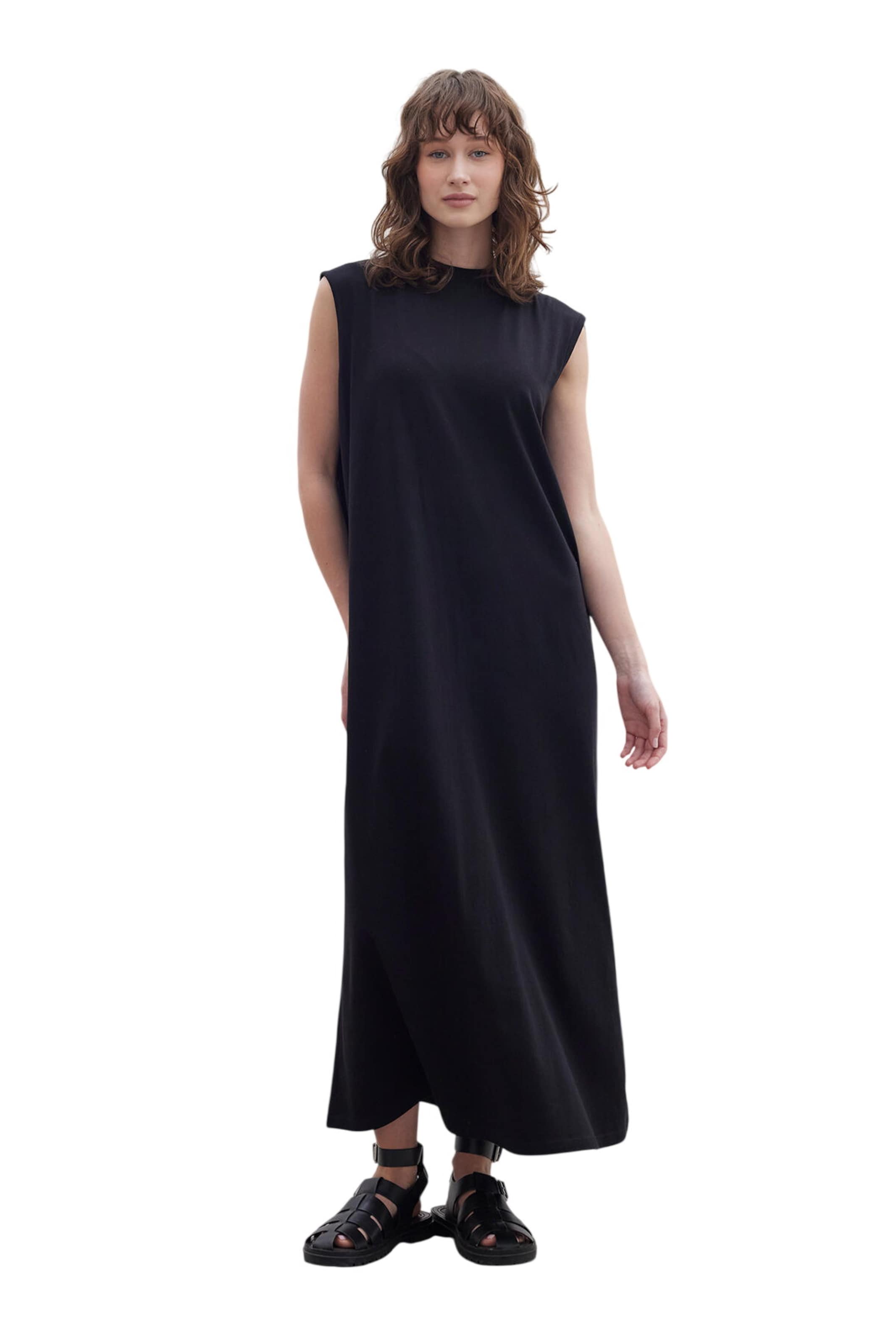 MANUKA Dress in Black