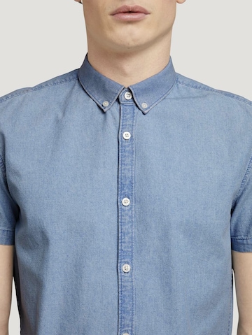 Fit confort Chemise TOM TAILOR DENIM en bleu