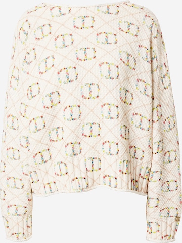 Twinset Sweater in Beige: front