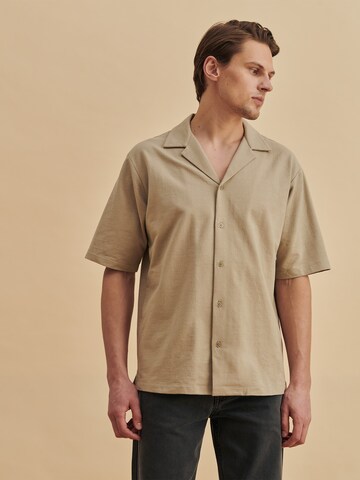DAN FOX APPAREL Regular fit Overhemd 'Roman' in Beige: voorkant