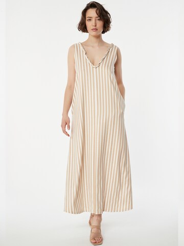 Ana Alcazar Jurk 'Zatea' in Beige