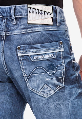 CIPO & BAXX Regular Jeans in Blau