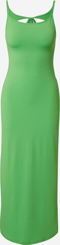 Rochie 'Sophie' de la WEEKDAY pe verde: față