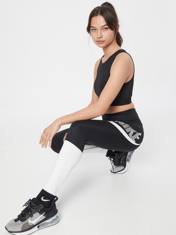 NIKE Skinny Fit Спортен панталон в черно