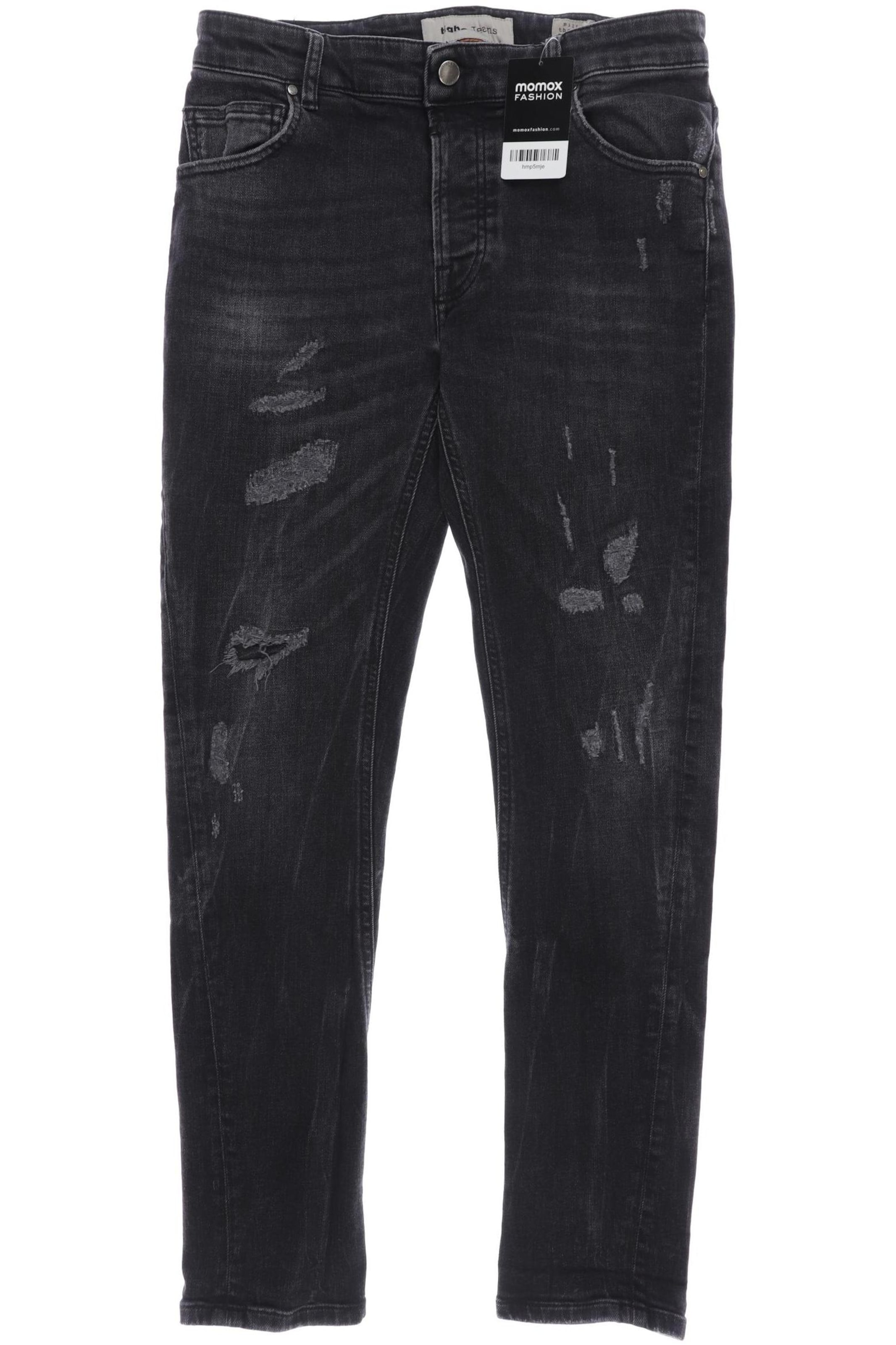 tigha Jeans in 32 in Black: front