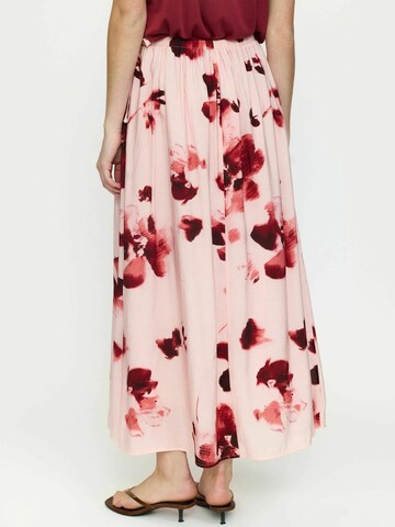 Gonna ' SRHaina ' di Soft Rebels in rosa: dietro