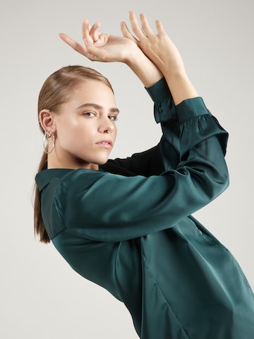 VILA Blouse in Green