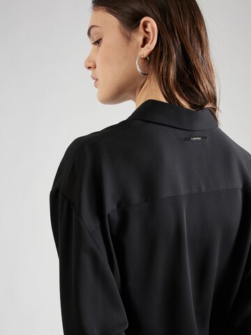 Bluză de la Calvin Klein pe negru