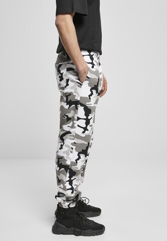 Urban Classics Tapered Pants in White