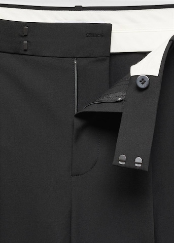 MANGO Szeroka nogawka Spodnie w kant 'Maura' w kolorze czarny