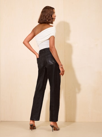 regular Pantaloni di Friends Like These in nero