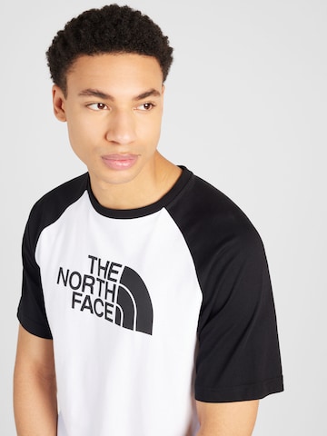 Tricou de la THE NORTH FACE pe alb