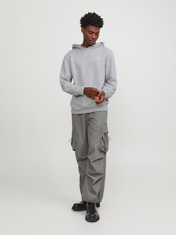 JACK & JONES Sweatshirt 'JCOTRIANGLE' in Grijs