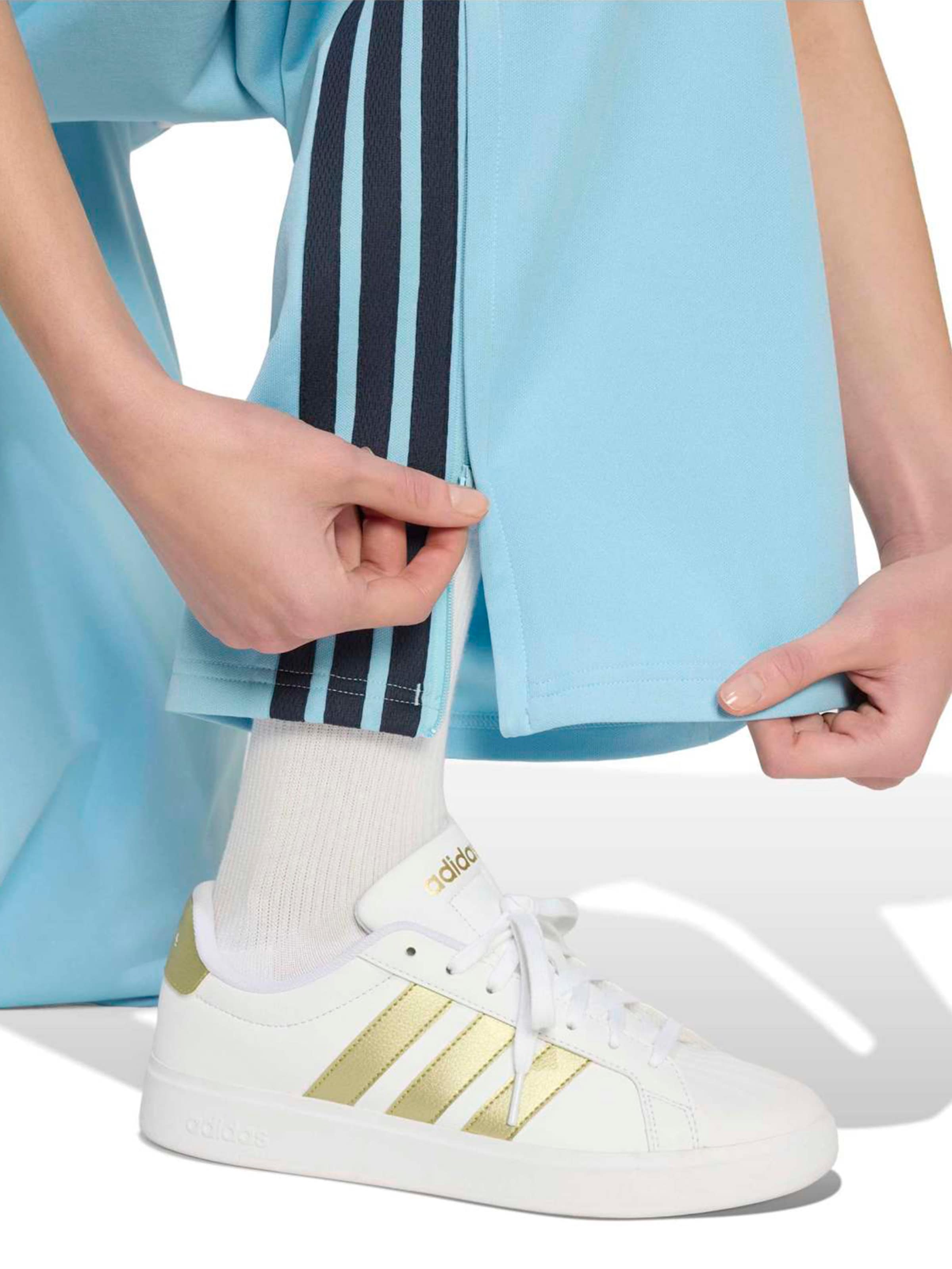 ADIDAS SPORTSWEAR Wide leg Sportbroek 'HER' in Blauw