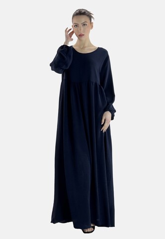 Elara Kjole i blå: forside