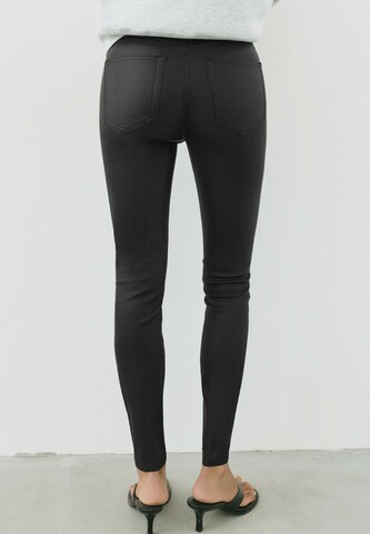 Pull&Bear Skinny Jeans i sort